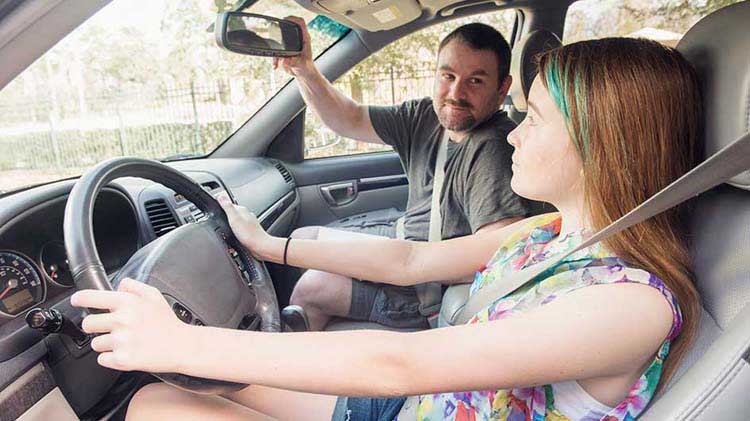 How to Teach Defensive Driving Skills to Teen Drivers